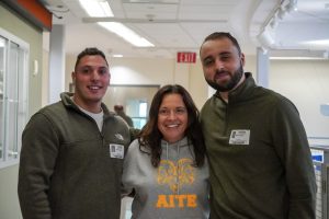 Alumni pay a visit to AITE!